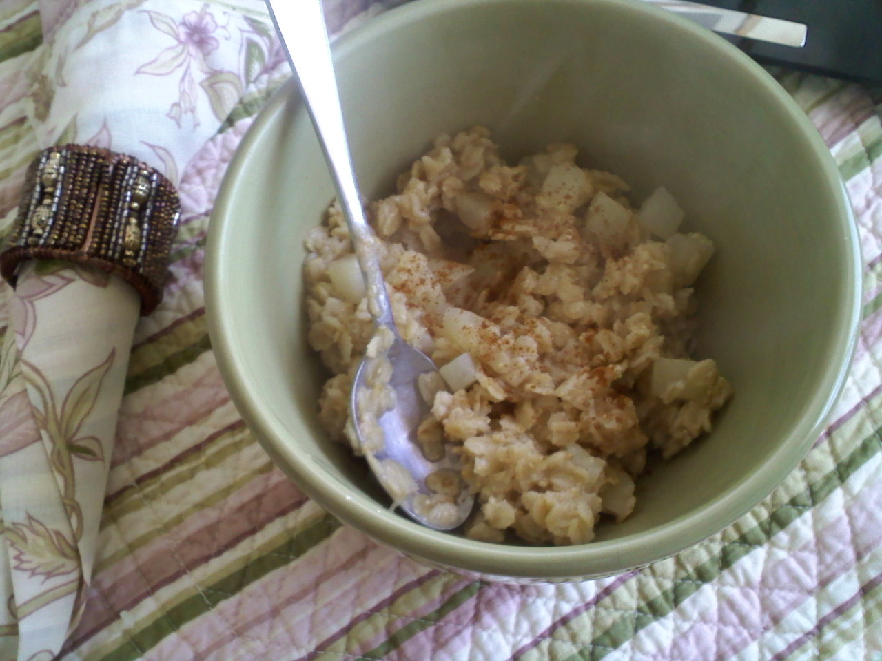 rolled oats and pear