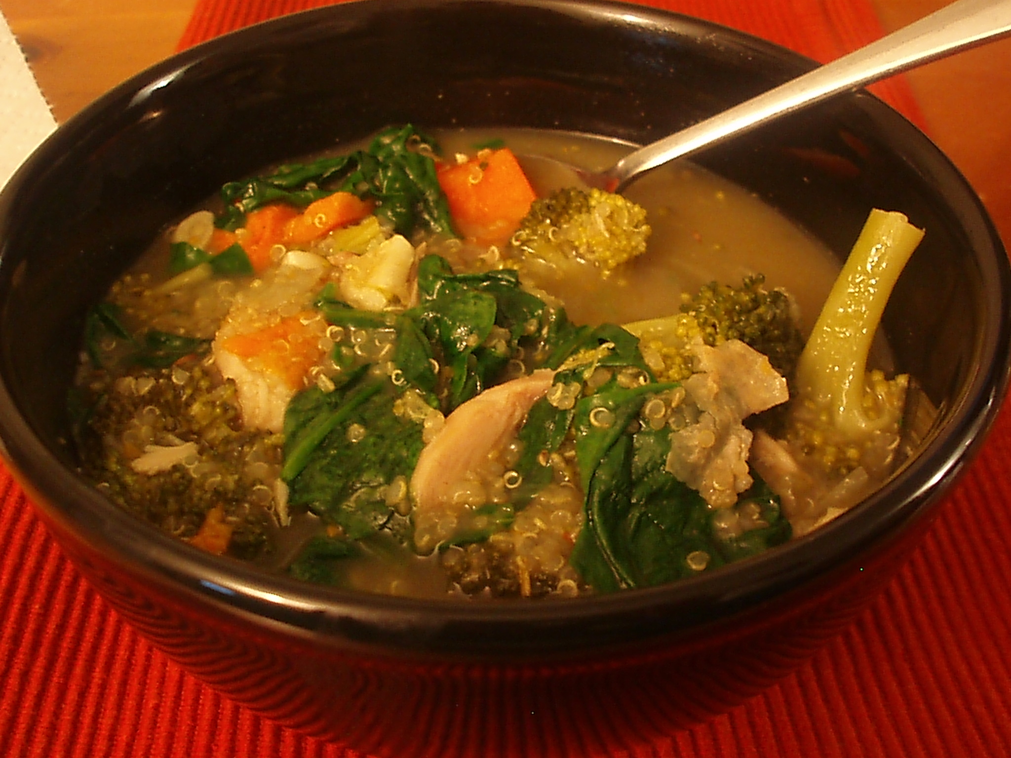 spinach soup with broccoli and quinoa